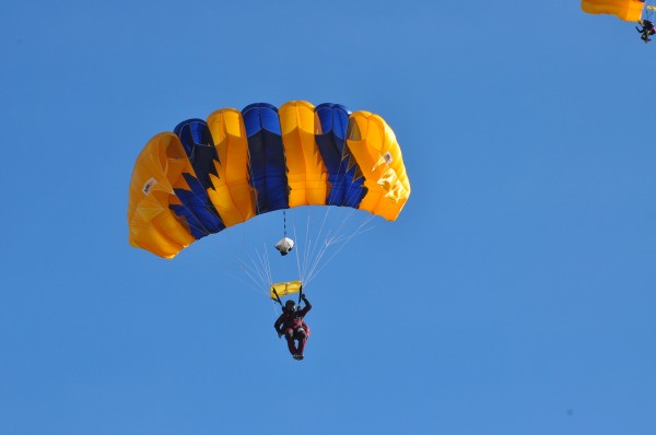 3rd Defence
Services Parachuting Championship 2014 - SLAF Drop Zone Ampara