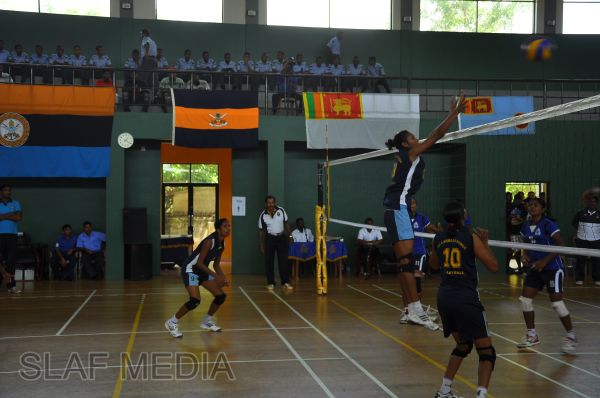 ආරක්ෂක සේවා අත් පන්දු ශූරතාවය ගුවන් හමුදාවට