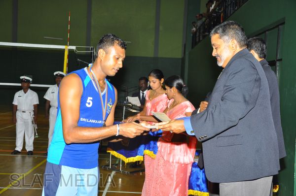 ආරක්ෂක සේවා අත් පන්දු ශූරතාවය ගුවන් හමුදාවට