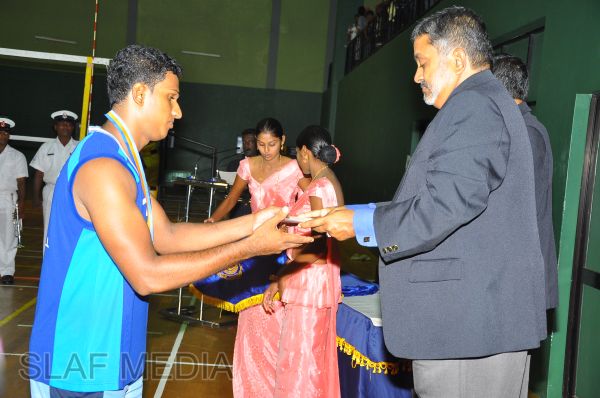 ආරක්ෂක සේවා අත් පන්දු ශූරතාවය ගුවන් හමුදාවට