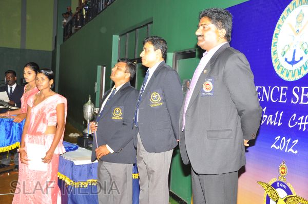 ආරක්ෂක සේවා අත් පන්දු ශූරතාවය ගුවන් හමුදාවට