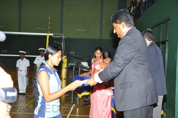 ආරක්ෂක සේවා අත් පන්දු ශූරතාවය ගුවන් හමුදාවට