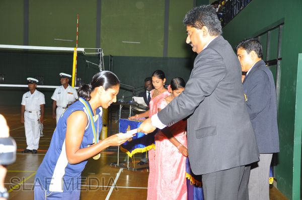 ආරක්ෂක සේවා අත් පන්දු ශූරතාවය ගුවන් හමුදාවට