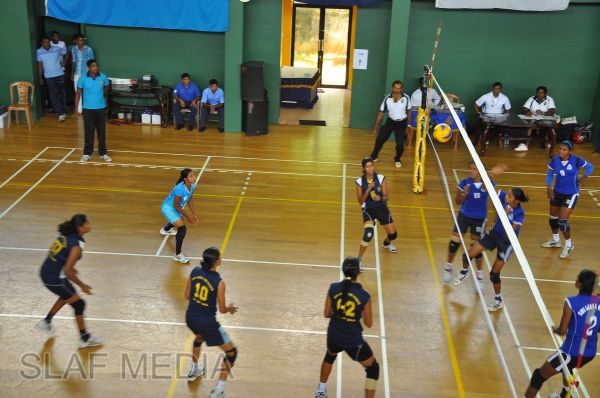 ආරක්ෂක සේවා අත් පන්දු ශූරතාවය ගුවන් හමුදාවට