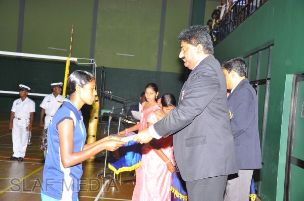 ආරක්ෂක සේවා අත් පන්දු ශූරතාවය ගුවන් හමුදාවට