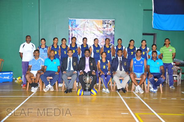 ආරක්ෂක සේවා අත් පන්දු ශූරතාවය ගුවන් හමුදාවට