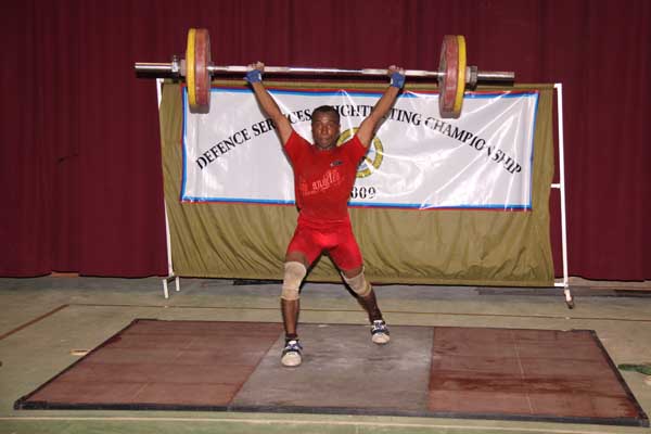 Airmen Wijerathna Sets a New Record as SLAF win Defence Services Weight Lifting Championship Airmen Wijerathna Sets a New Record as SLAF win Defence Services Weight Lifting Championship
