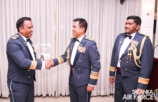 AIR
VICE MARSHAL OANS FERNANDO BIDS ADIEU TO THE SRI LANKA AIR
FORCE