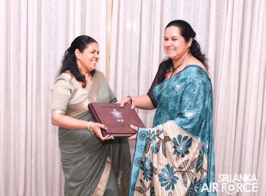 AIR
VICE MARSHAL OANS FERNANDO BIDS ADIEU TO THE SRI LANKA AIR
FORCE
