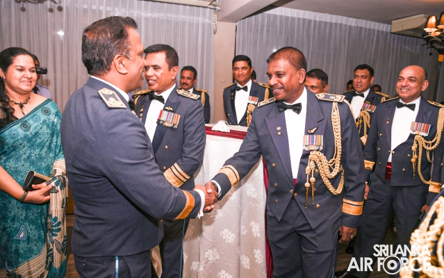 AIR
VICE MARSHAL OANS FERNANDO BIDS ADIEU TO THE SRI LANKA AIR
FORCE