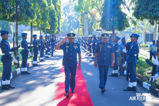 COMMANDER’S INSPECTION AT SLAF TRADE TRAINING SCHOOL EKALA