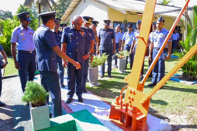 COMMANDER’S INSPECTION AT SLAF TRADE TRAINING SCHOOL EKALA