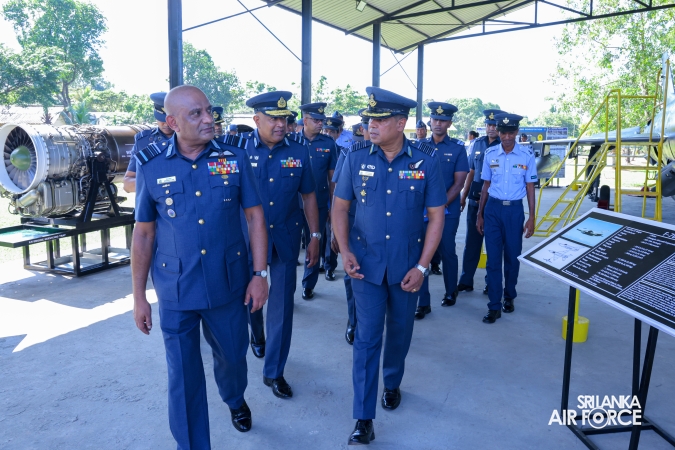 COMMANDER’S INSPECTION AT SLAF TRADE TRAINING SCHOOL EKALA