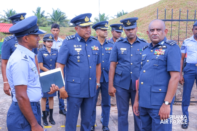 COMMANDER’S INSPECTION AT SLAF TRADE TRAINING SCHOOL EKALA