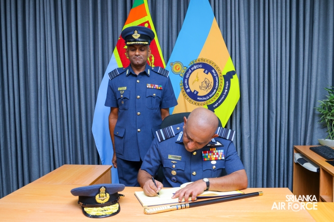 COMMANDER’S INSPECTION AT SLAF TRADE TRAINING SCHOOL EKALA