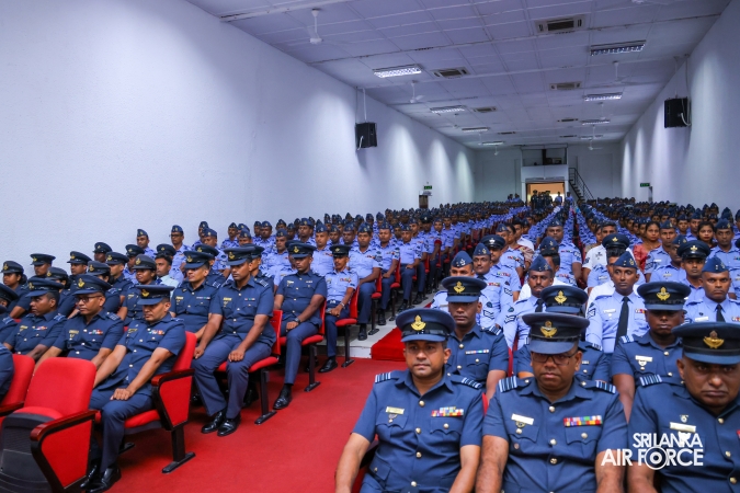 COMMANDER’S INSPECTION AT SLAF TRADE TRAINING SCHOOL EKALA
