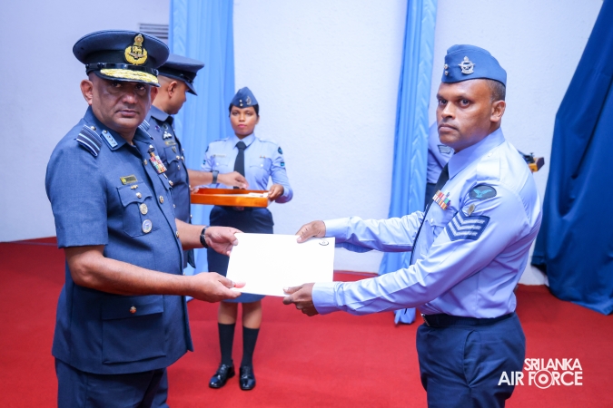 COMMANDER’S INSPECTION AT SLAF TRADE TRAINING SCHOOL EKALA