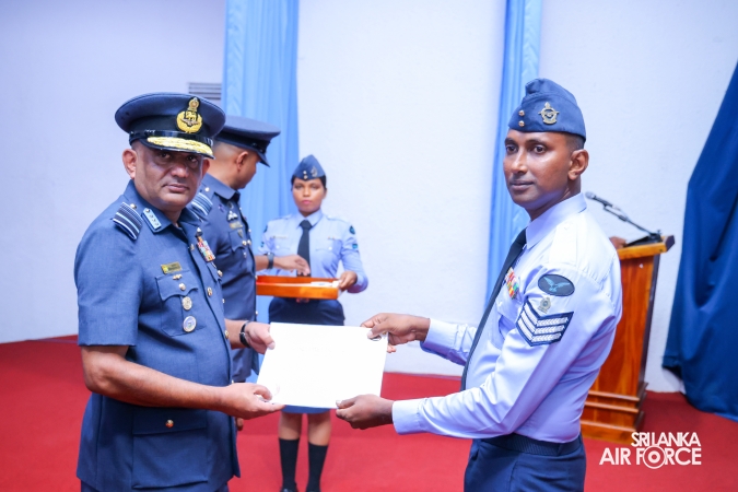 COMMANDER’S INSPECTION AT SLAF TRADE TRAINING SCHOOL EKALA