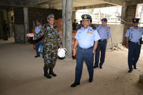 Commander Inspects Queen Elizabeth Plaza Shopping Complex at Nuwara Eliya