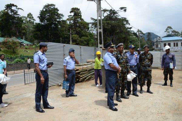 Commander Inspects Queen Elizabeth Plaza Shopping Complex at Nuwara Eliya