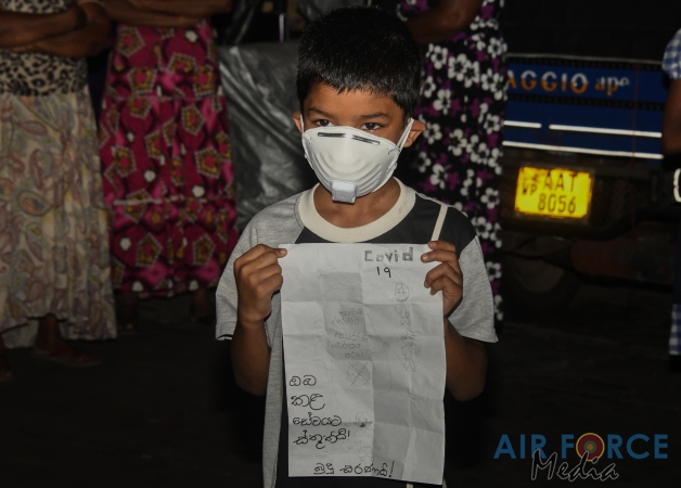 Sri Lanka Air Force Conducts Entertainment Programs to Ease the Stress of those at Home