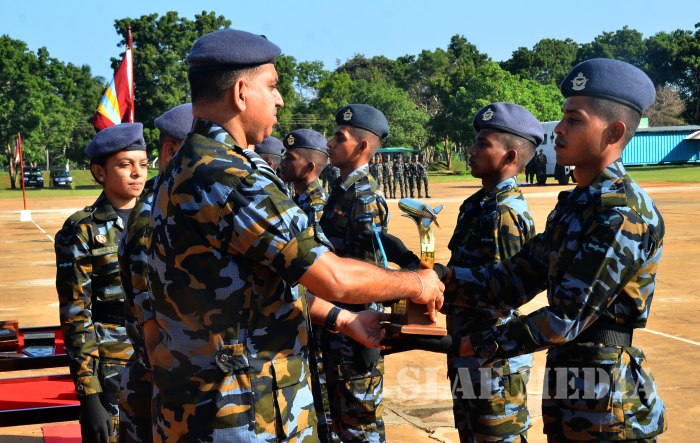 Badge Awarding Ceremony of EOD Basic Courses SLAF Station Palavi