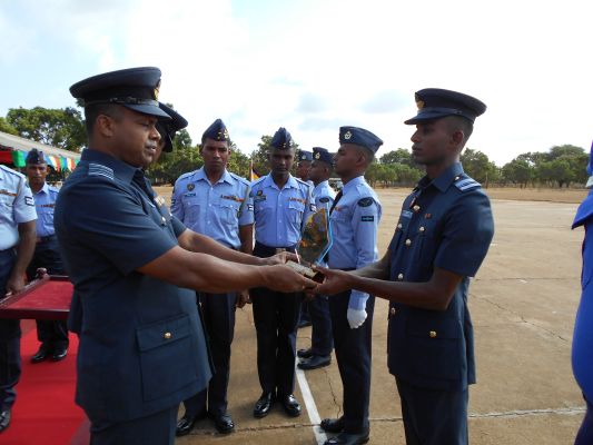 SLAF Produces Another Batch of EOD Qualified Personnel