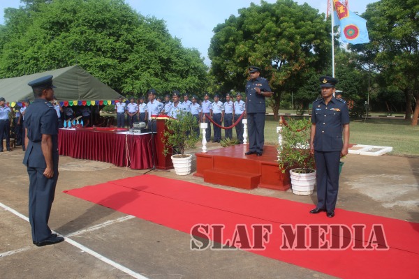 Badge
Awarding Parade of No. 29 Officers No. 44 Airmen and No.20 Navy Basic
EOD Course
