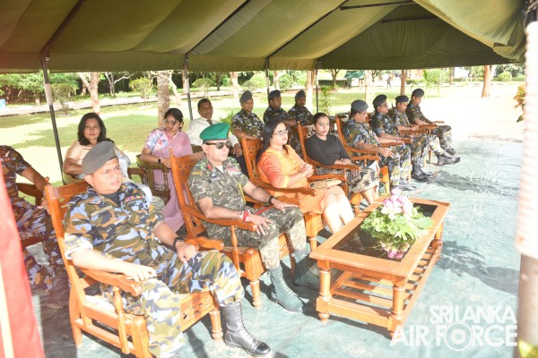 CERTIFICATE AND BADGE AWARDING CEREMONY OF NO.45 OFFICERS, NO.05
FOREIGN OFFICER, NO.61 AIRMEN AND NO.36 NAVY PERSONNEL EOD BAS