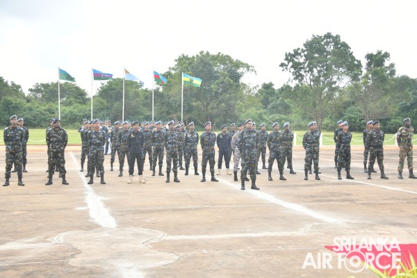 CERTIFICATE AND BADGE AWARDING CEREMONY OF NO.45 OFFICERS, NO.05
FOREIGN OFFICER, NO.61 AIRMEN AND NO.36 NAVY PERSONNEL EOD BAS