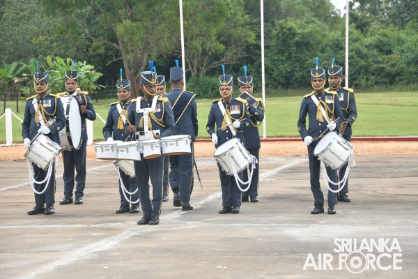 CERTIFICATE AND BADGE AWARDING CEREMONY OF NO.45 OFFICERS, NO.05
FOREIGN OFFICER, NO.61 AIRMEN AND NO.36 NAVY PERSONNEL EOD BAS