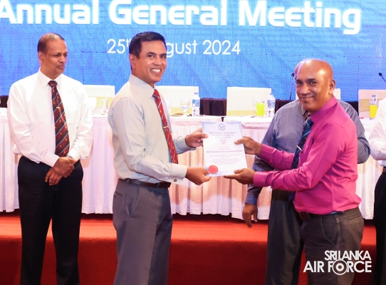 COMMANDER
ADDRESSES ANNUAL GENERAL MEETING OF SLAF EX-SERVICEMEN ASSOCIATION