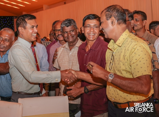 COMMANDER
ADDRESSES ANNUAL GENERAL MEETING OF SLAF EX-SERVICEMEN ASSOCIATION