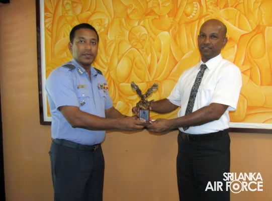 EYE CLINIC AND READING GLASSES DONATION BY SLAF STATION
WEERAWILA