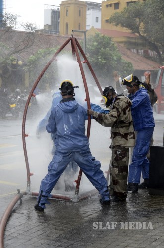 SLAF Assists to Conduct Fire Drill at Bank of Ceylon