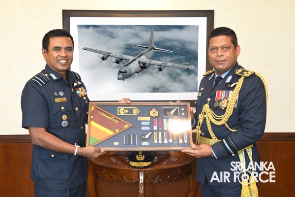 AIR VICE MARSHAL T A D R SENANAYAKE BIDS ADIEU TO THE
SRI LANKA AIR FORCE