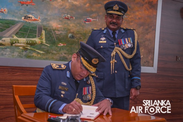 AIR VICE MARSHAL T A D R SENANAYAKE BIDS ADIEU TO THE
SRI LANKA AIR FORCE