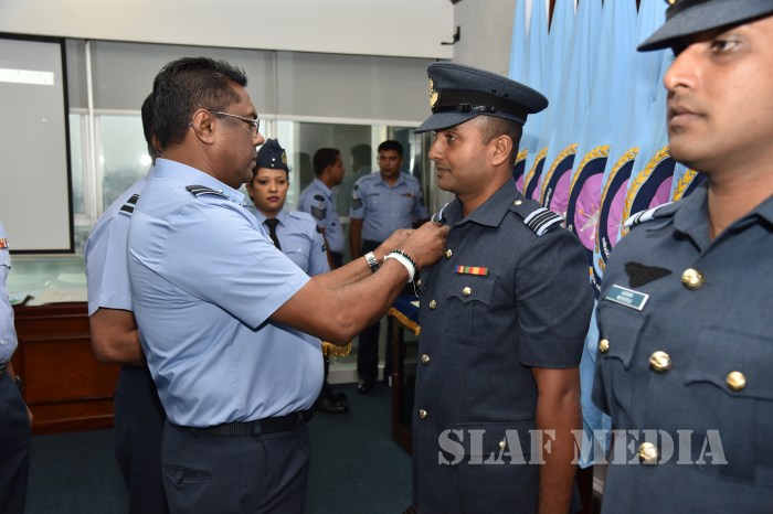 Awarding of Fighter Controller Badges