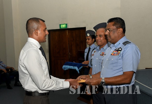 SLAF Felicitates its Angampora Display Team