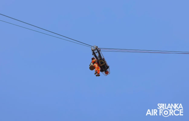 SLAF CONDUCTS A FIRE AND RESCUE DRILL AT THE CENTRAL BANK OF SRI LANKA