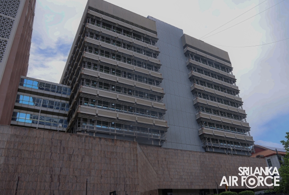 SLAF CONDUCTS A FIRE AND RESCUE DRILL AT THE CENTRAL BANK OF SRI LANKA