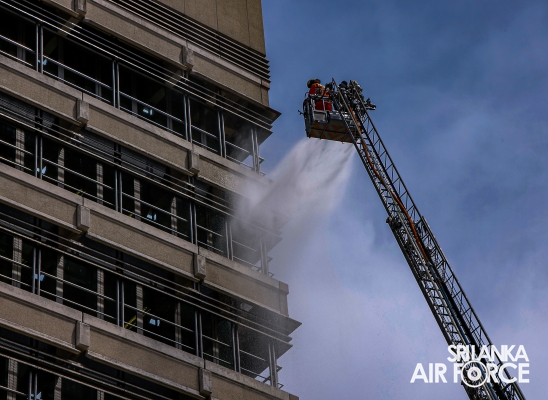 SLAF CONDUCTS A FIRE AND RESCUE DRILL AT THE CENTRAL BANK OF SRI LANKA