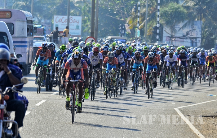 Racing to the Finish Line “Guwan Hamuda Papedi Sawariya 2016”