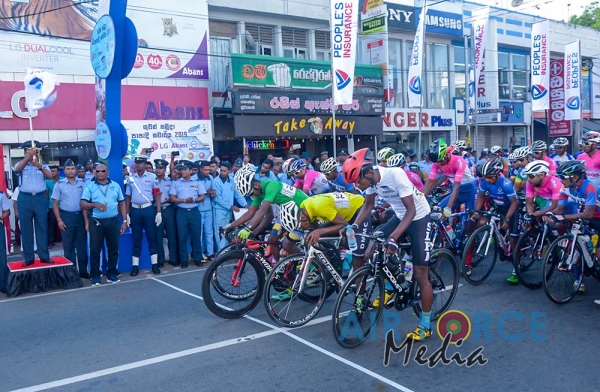 SLAF Wins '20th Guwan Hamuda Papedi Sawariya'