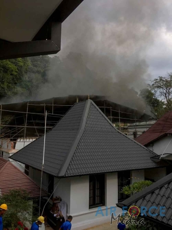 SLAF Fire-Fighters Douse Fire at Sacred Temple of the Tooth in Kandy