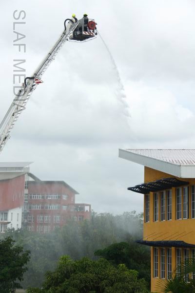 මිලේනියම් ඉන්ෆොර්මේෂන් ගොඩනැගිල්ලේදී ගිණි නිවීමේ හා ජීවිත ගලවා ගැනීමේ පුහුණු වැඩසටහන සාර්ථකව නිමකෙරේ