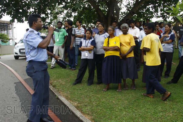 මිලේනියම් ඉන්ෆොර්මේෂන් ගොඩනැගිල්ලේදී ගිණි නිවීමේ හා ජීවිත ගලවා ගැනීමේ පුහුණු වැඩසටහන සාර්ථකව නිමකෙරේ