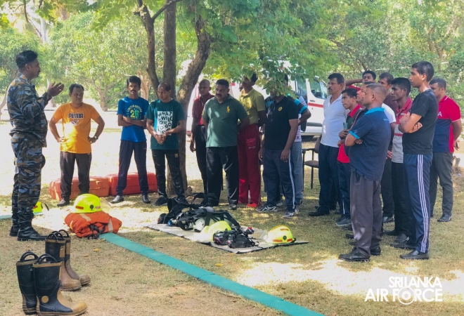 SLAF FIRE SCHOOL TRAINS COMMERCIAL BANK SECURITY OFFICERS ON FIRE AWARENESS