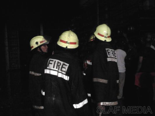 SLAF Fire Fighters Respond to Blaze in Mt. Lavinia