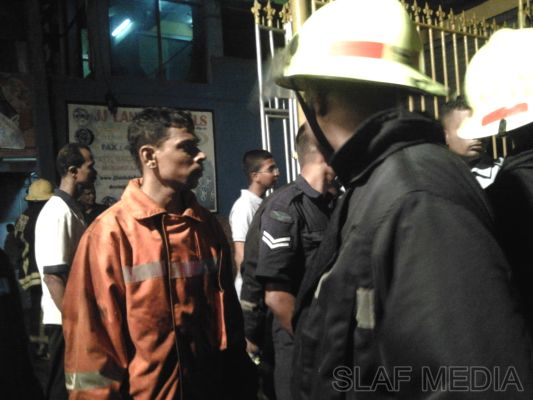 SLAF Fire Fighters Respond to Blaze in Mt. Lavinia